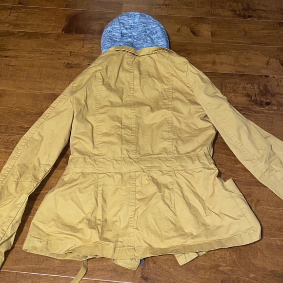 Mustard jacket 🧥 - Picture 3 of 3